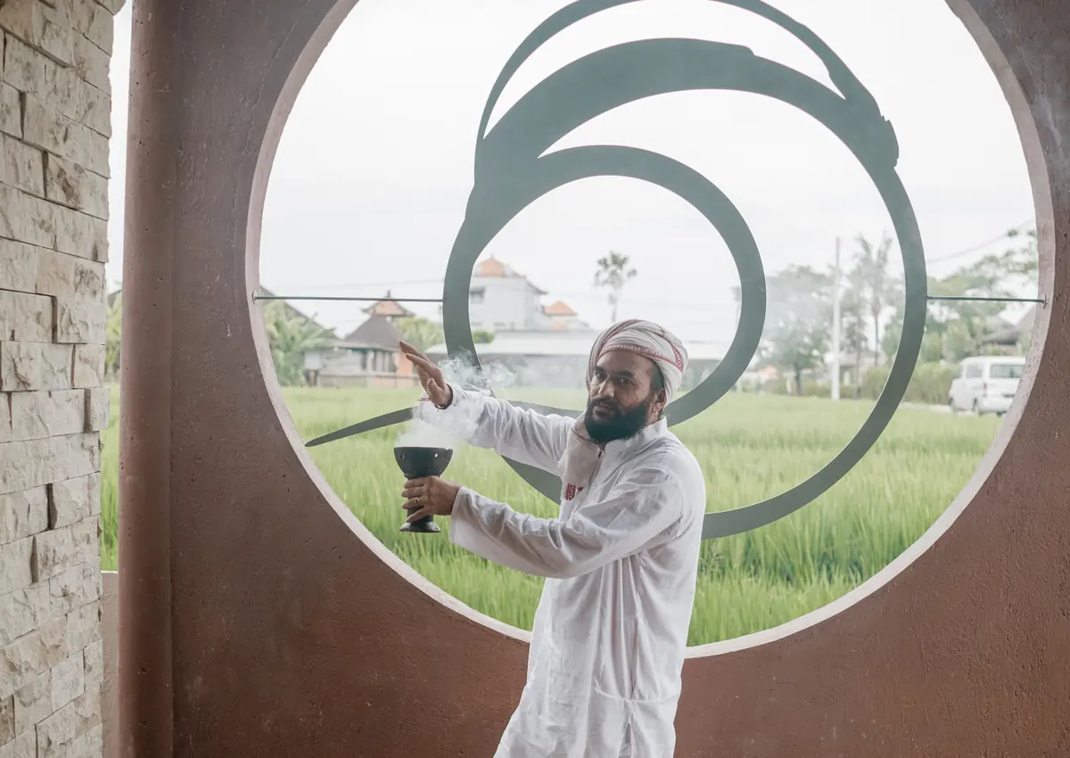 A ritual moment during the Vedic Path opening